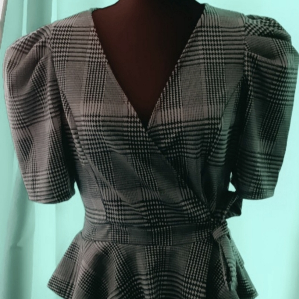 Women's Mid Sleeve V Neck Blouse.